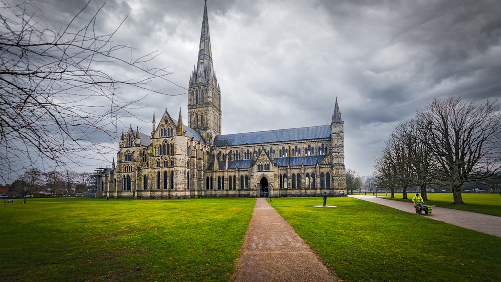 03-Salisbury-Cathedral-1.jpg